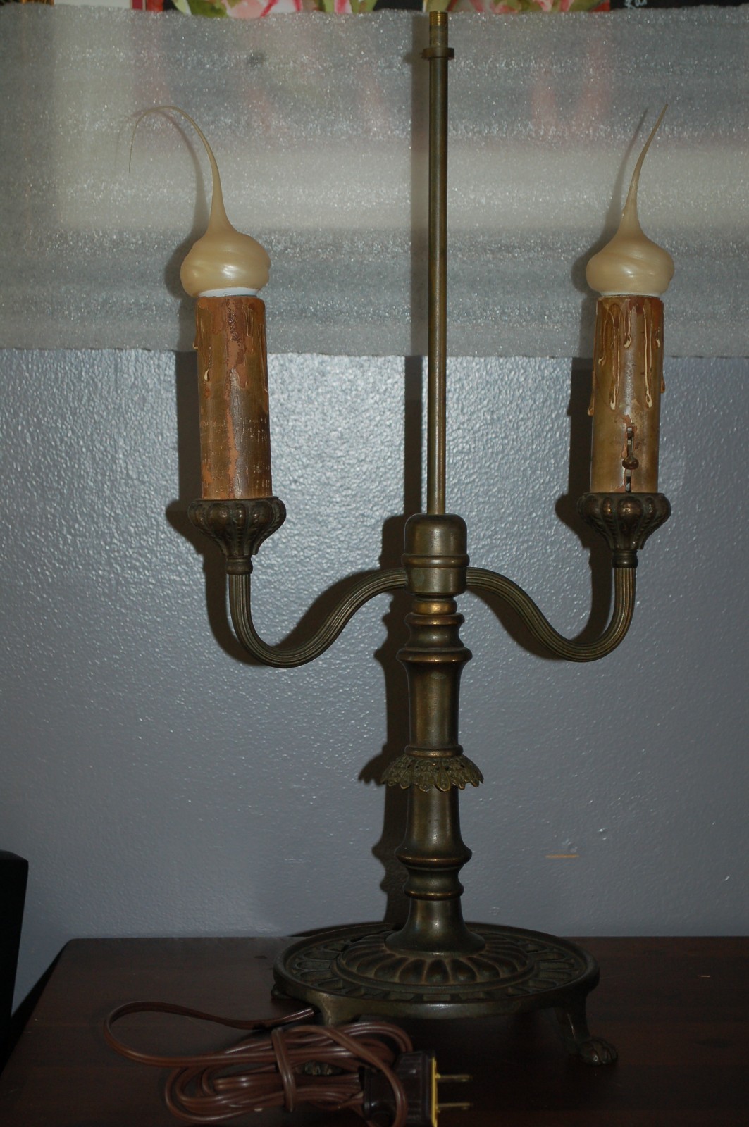 ANTIQUE REMBRANDT R7181 BRONZED IRON   CANDELABRA STYLE DUAL SWITCH CONTROLS