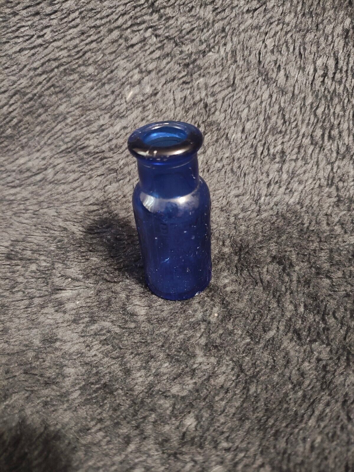 Vintage Bromo Seltzer Cobalt Blue Glass Medicine Bottle, 2.5'' Tall