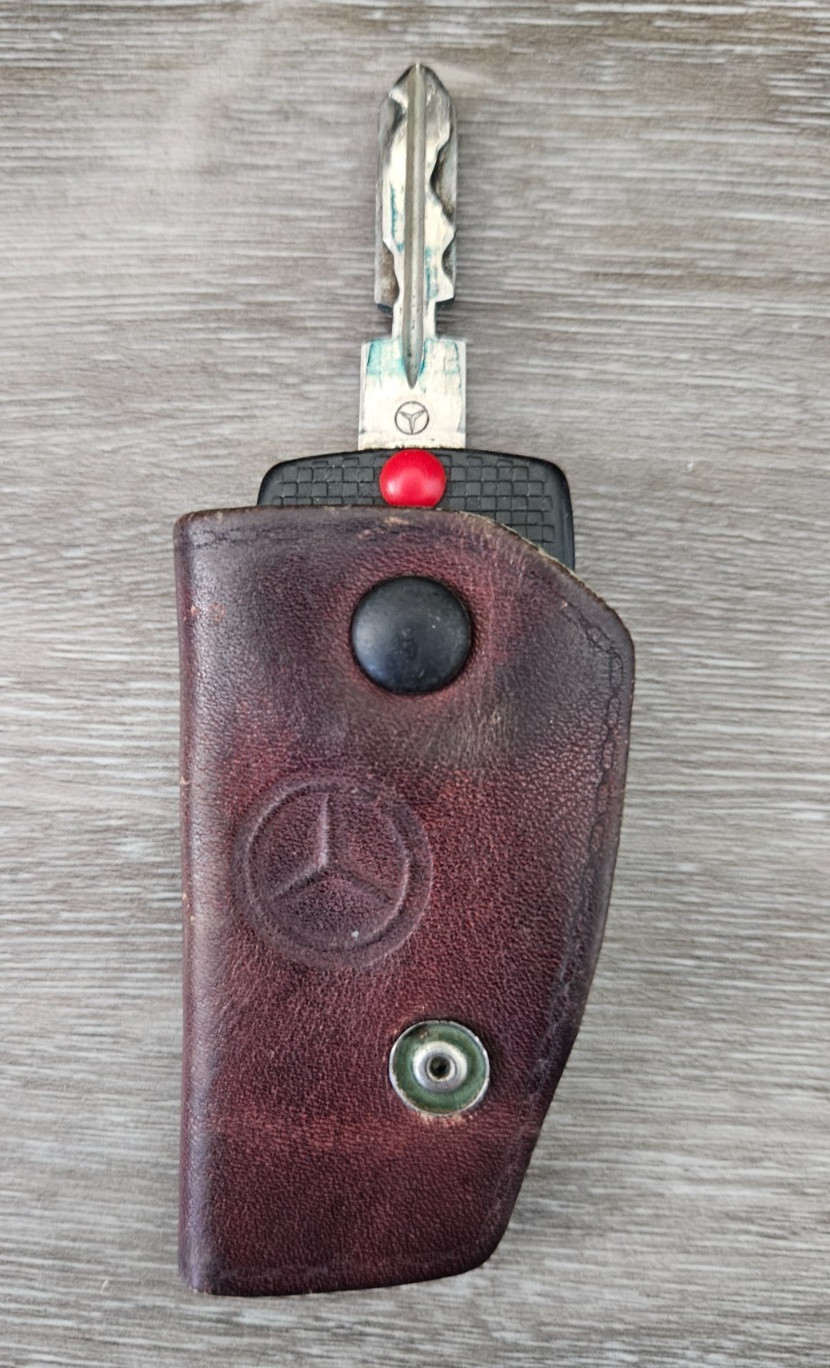 Vintage Mercedes-Benz Leather Key Jacket Pouch w/ Key ~ Missing Snap Cover