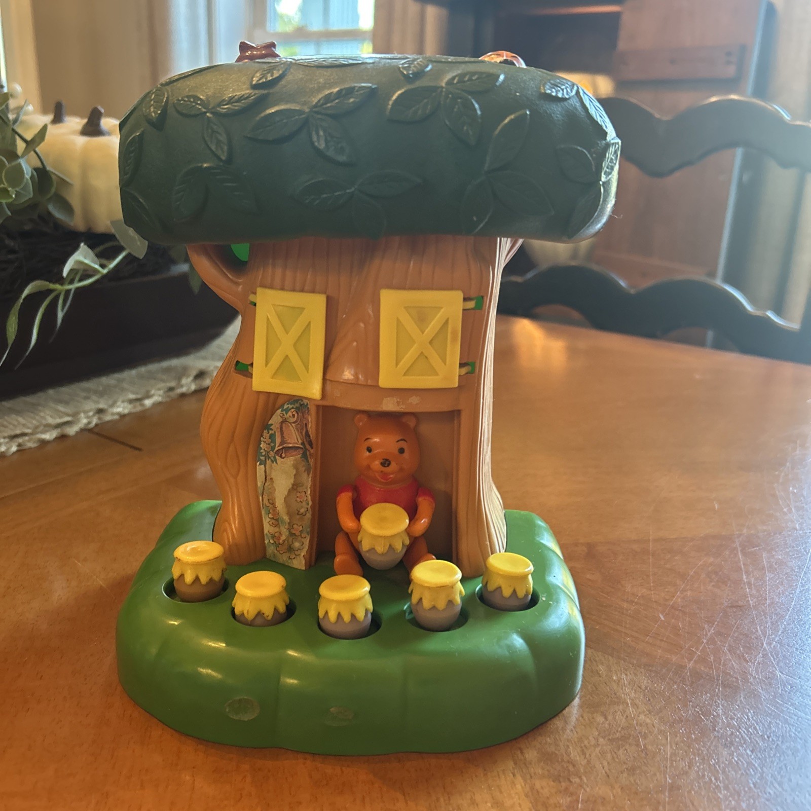 VINTAGE Disney Winnie-the-Pooh Hunny Pot Tree House Toy 1970’s Hong Kong 1974 