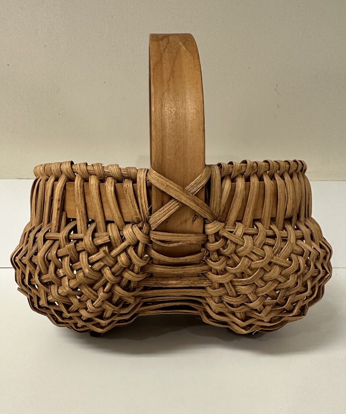Small Wicker Buttox  Basket Split Oak Handle No Flaws 8.5x9” Primitive  Basket