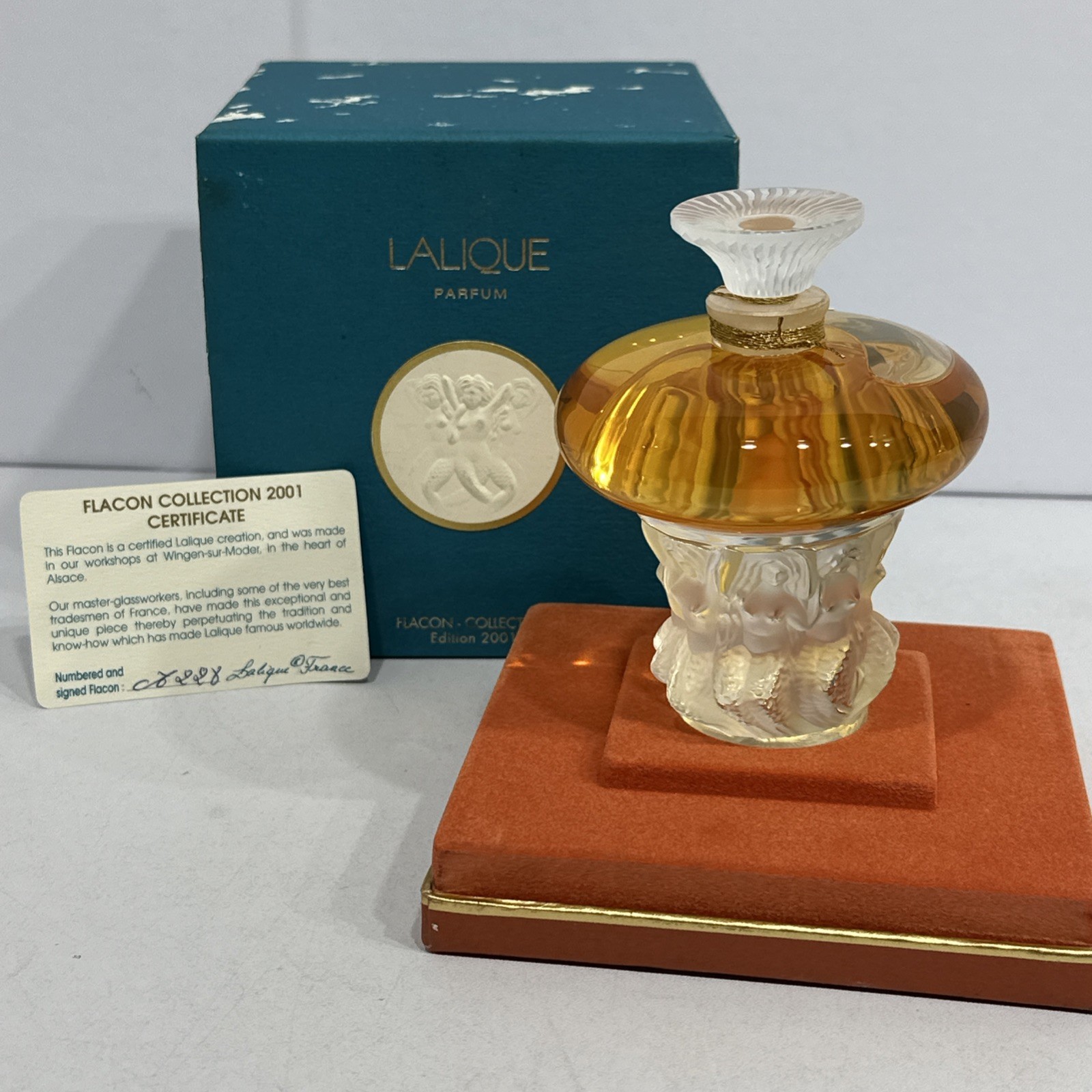 Lalique Parfum Les Sirens  2.7 fl. oz. Crystal Flacon Collection Edition 2001