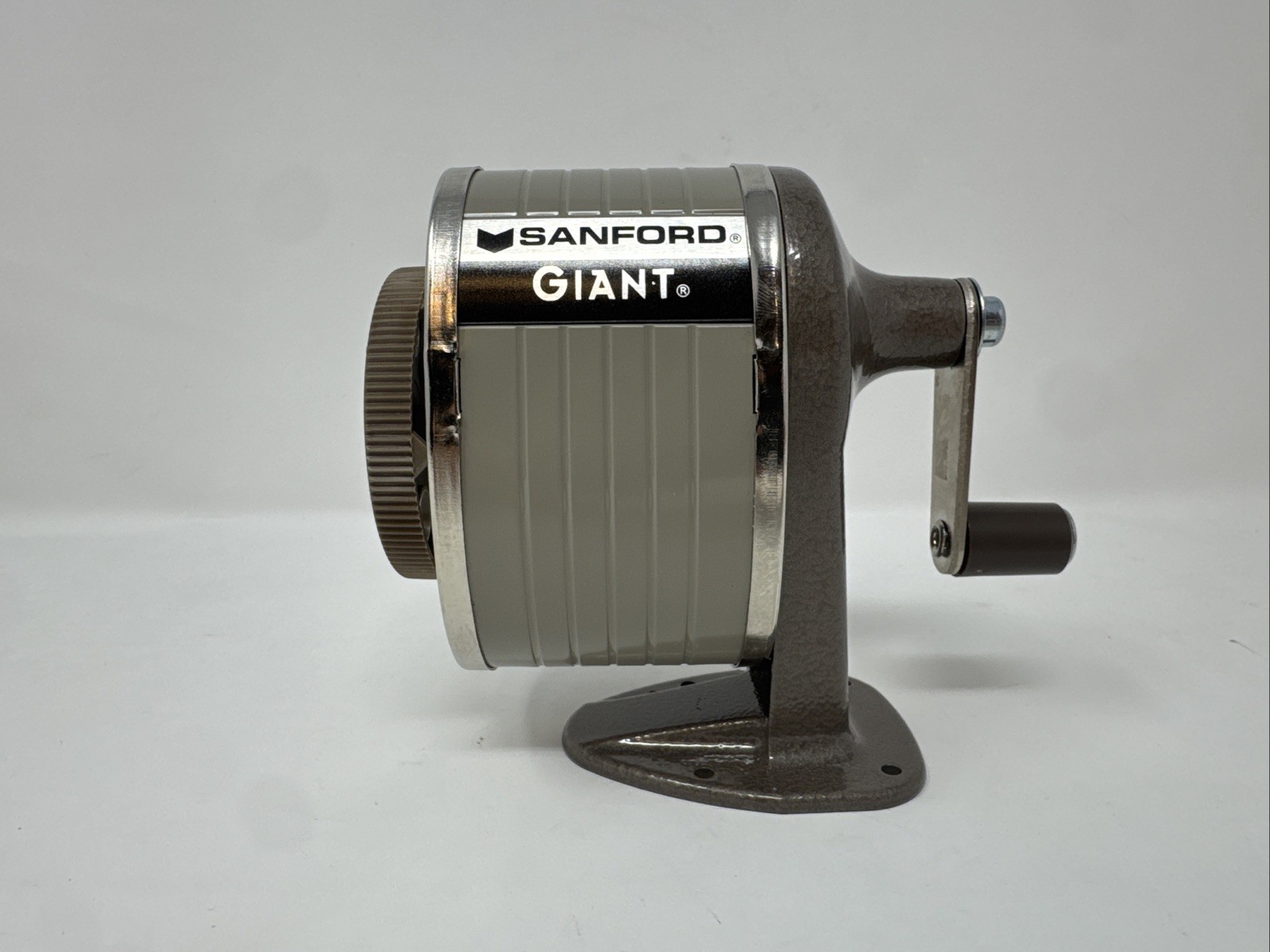 Vintage Sanford Giant Pencil Sharpener Industrial Multi Hole Hand Crank Metal Vintage Sanford Giant Pencil Sharpener Industrial Multi Hole Hand Crank Metal