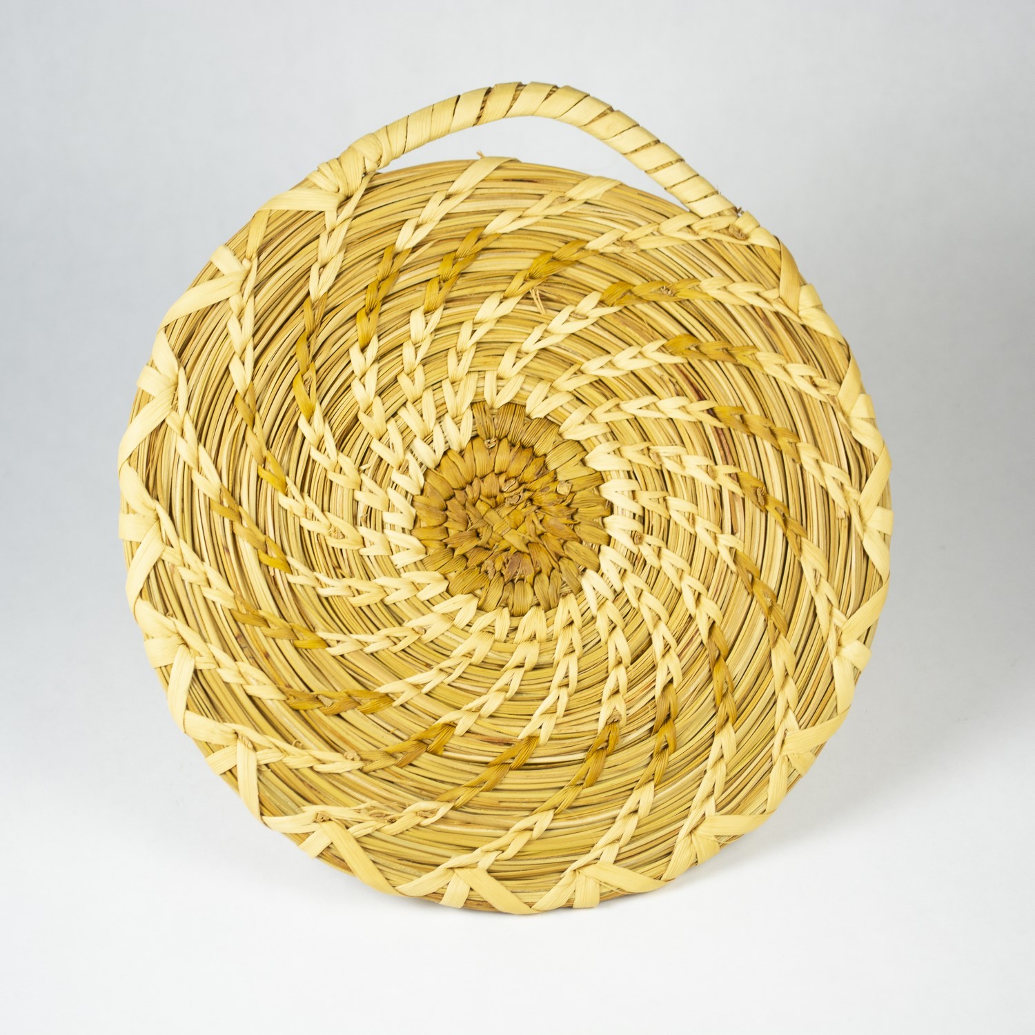 Tohono O'odham Split Stitch Basket Weave Wall Plaque Papago Trading Post 6.5