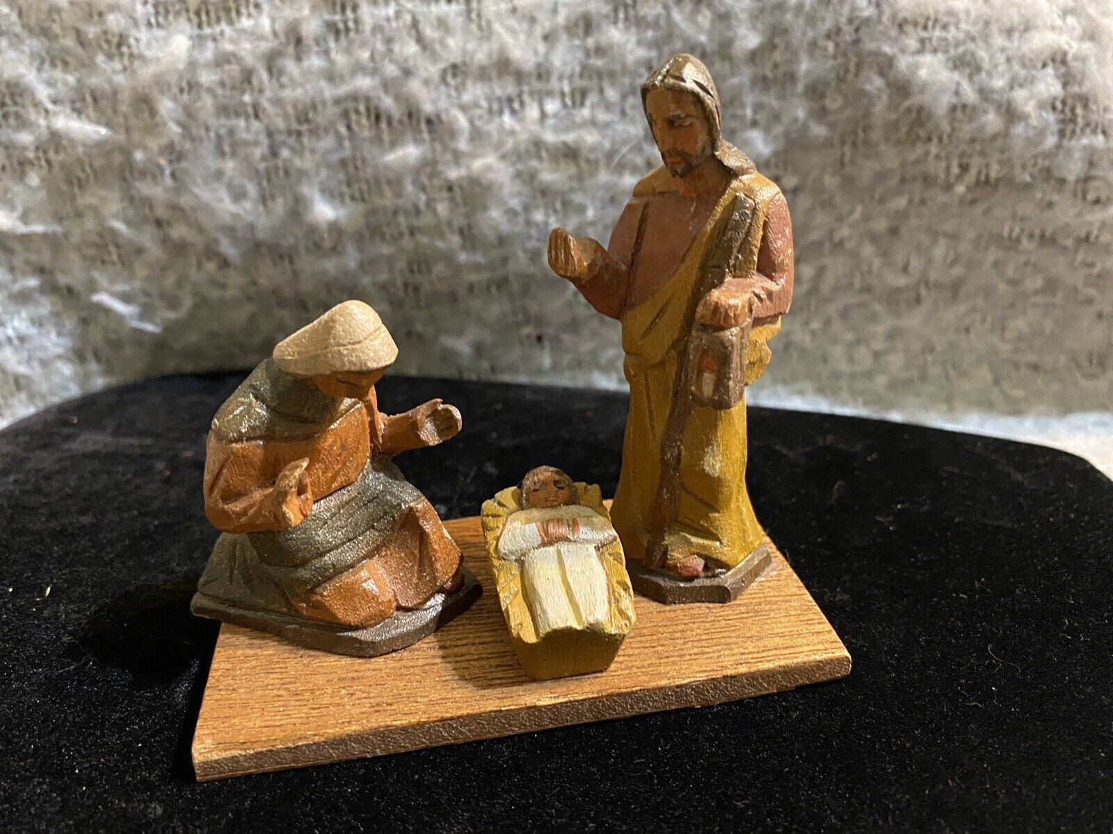 Vintage Hand Carved Wooden Joseph and Mary Nativity Figurine 4”