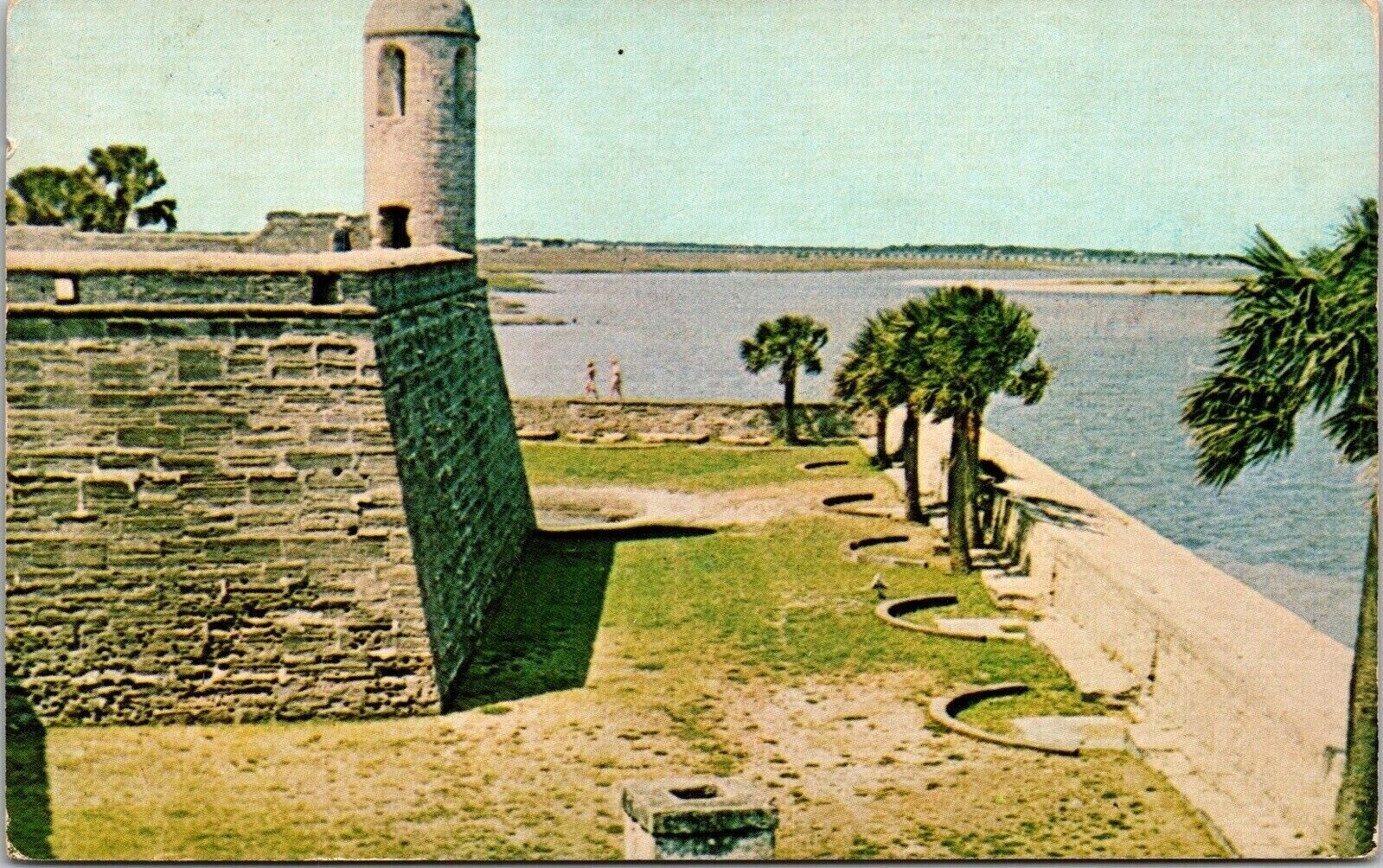Scenic View Old Fort St Augustine Florida FL Oldest City USA Postcard Unused UNP