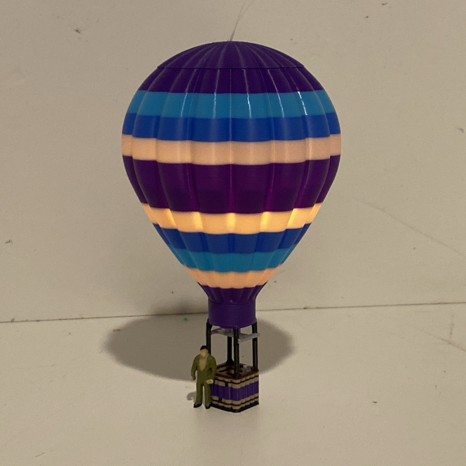 Hot Air Balloon HO Scale 3-D Printed Small4.5” Purple ￼
