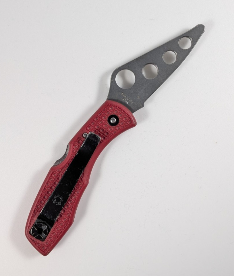 Vintage Spyderco Delica C11TR - AUS 6 Drop Point Red Trainer