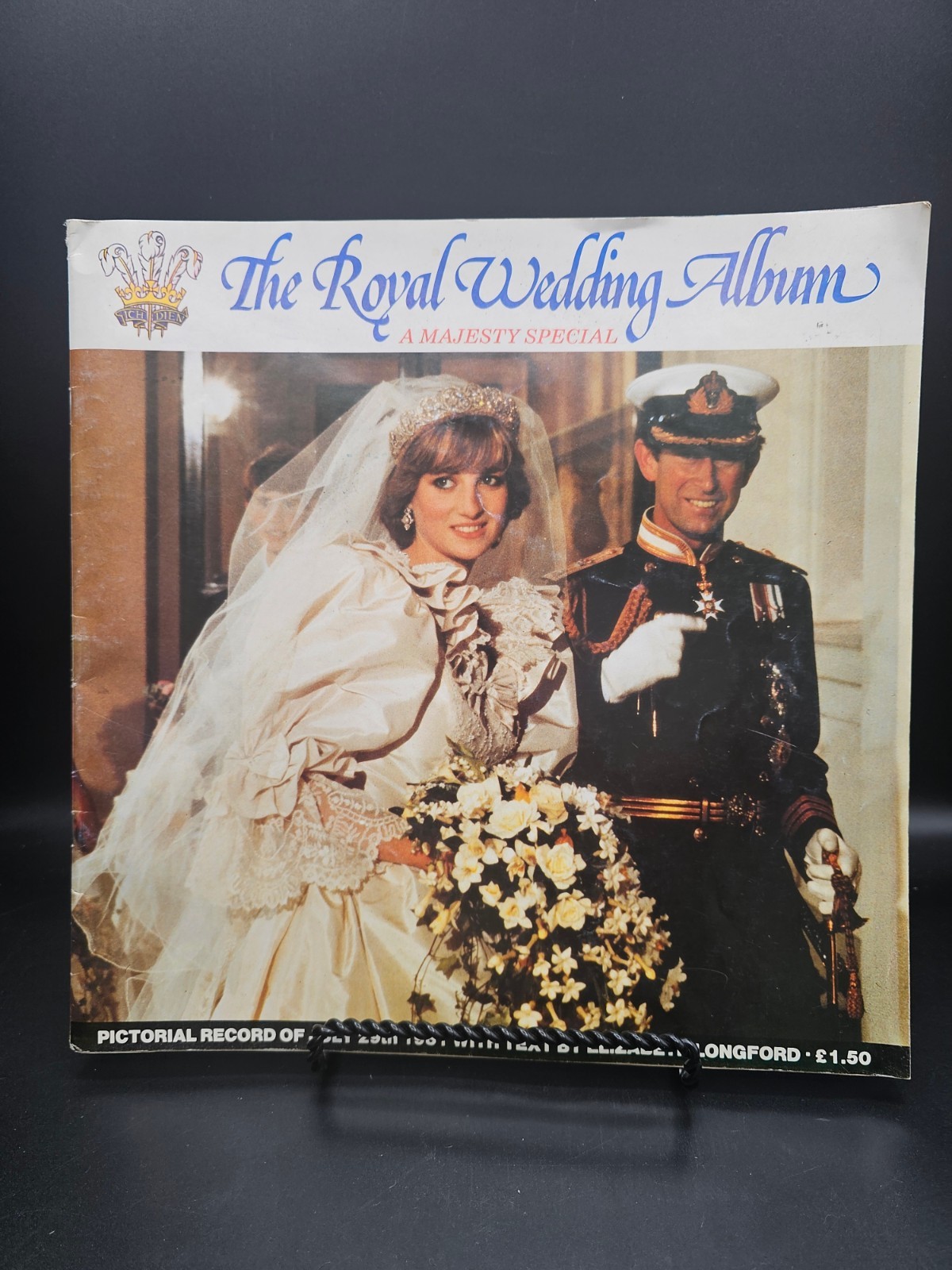 1981 Royal Wedding Album Prince Charles & Lady Diana Majesty Special Souvenir