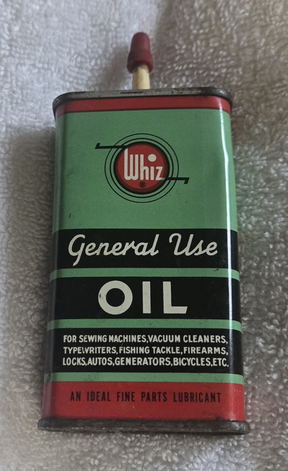 Vintage Full Whiz 4 OZ. General Use Oil Advertising Can R. M. Hollingshead Corp.