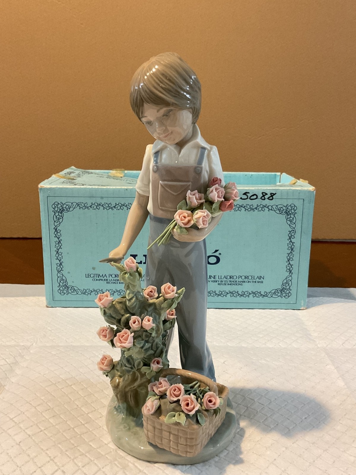Lladro Roses For Mom 5088 Mint With Box