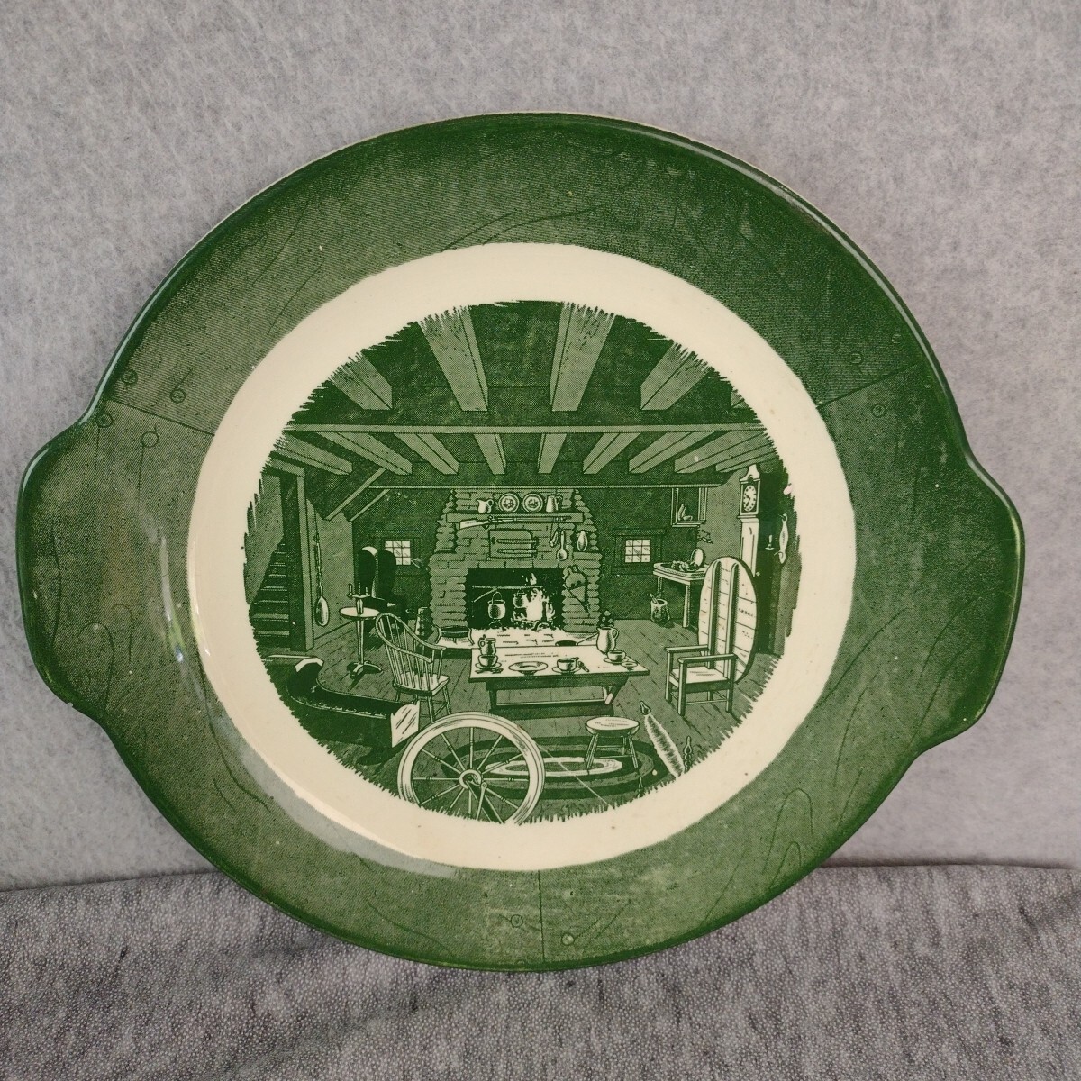 Royal Handled Serving Plate 10\