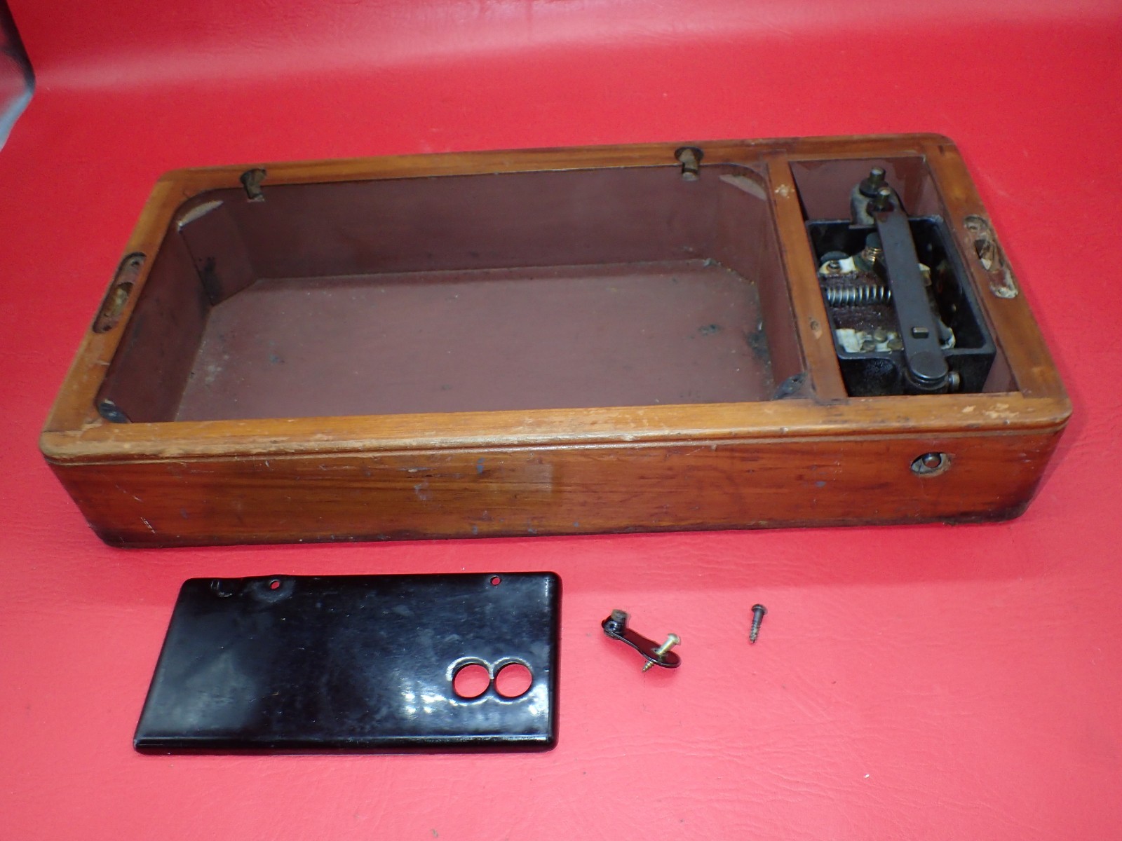 Vintage Singer Sewing Machine Bentwood 3/4 Carrying Case BASE w/ Controller #2 Vintage Singer Sewing Machine Bentwood 3/4 Carrying Case BASE w/ Controller #2