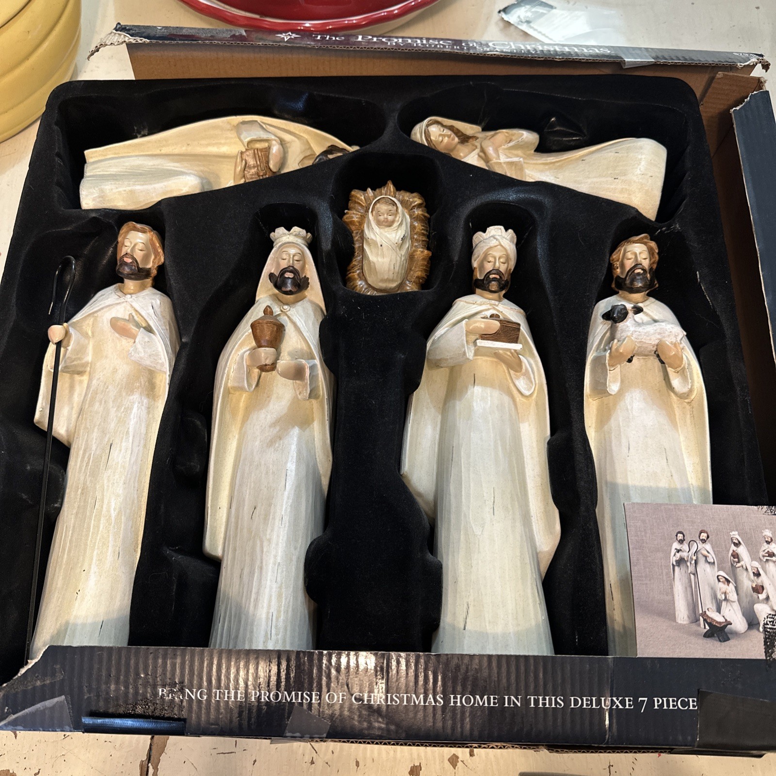 Robert Stanley The Promise of Christmas Nativity Figurine Set 2018 