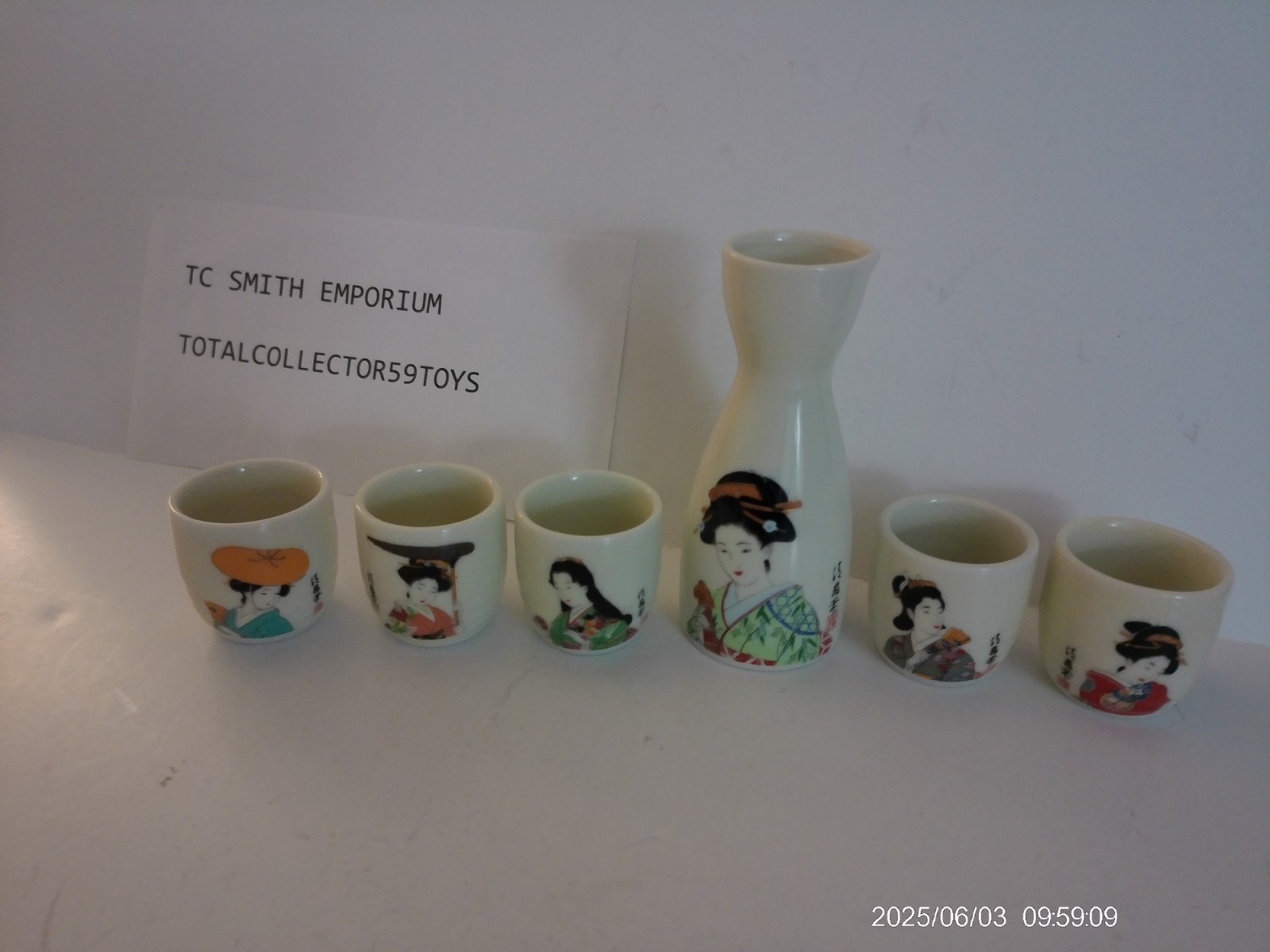 Vintage Japanese Sake Set Geisha Crackle Glaze Tokkuri W/ 5 Cups Japan Vintage Japanese Sake Set Geisha Crackle Glaze Tokkuri W/ 5 Cups Japan