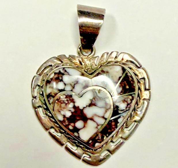 Navajo Ronald Tom RT Wild Horse Sterling Silver Double Heart Navajo Pendant 6.4g Navajo Ronald Tom RT Wild Horse Sterling Silver Double Heart Navajo Pendant 6.4g