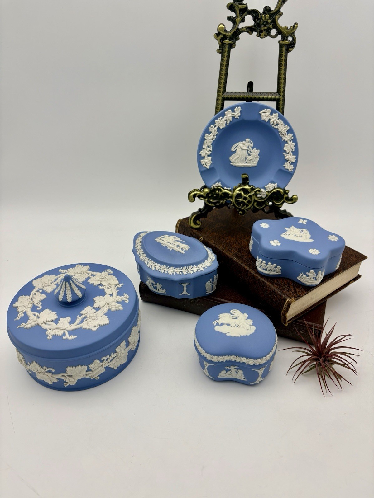 Vintage Wedgwood Pale Blue Jasperware Lidded Trinket Box and Dish 5 Piece Set