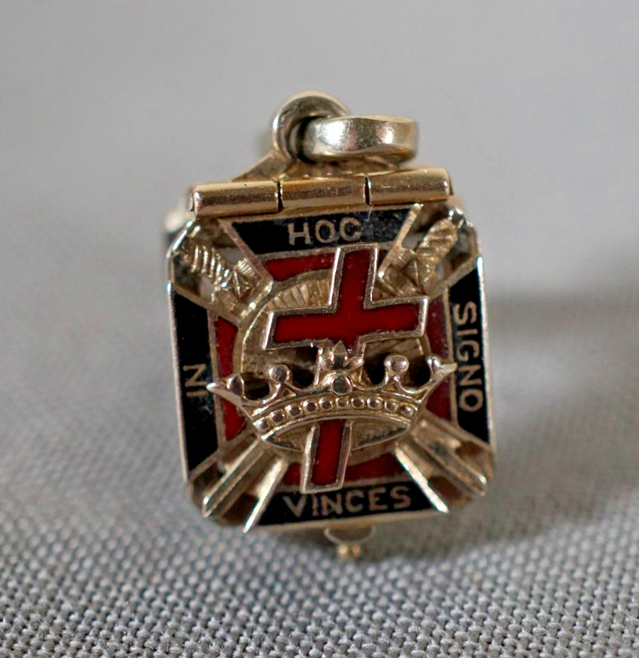 Vtg 14K White Gold Knights Templar Masonic Freemasonry Locket Open Pendant