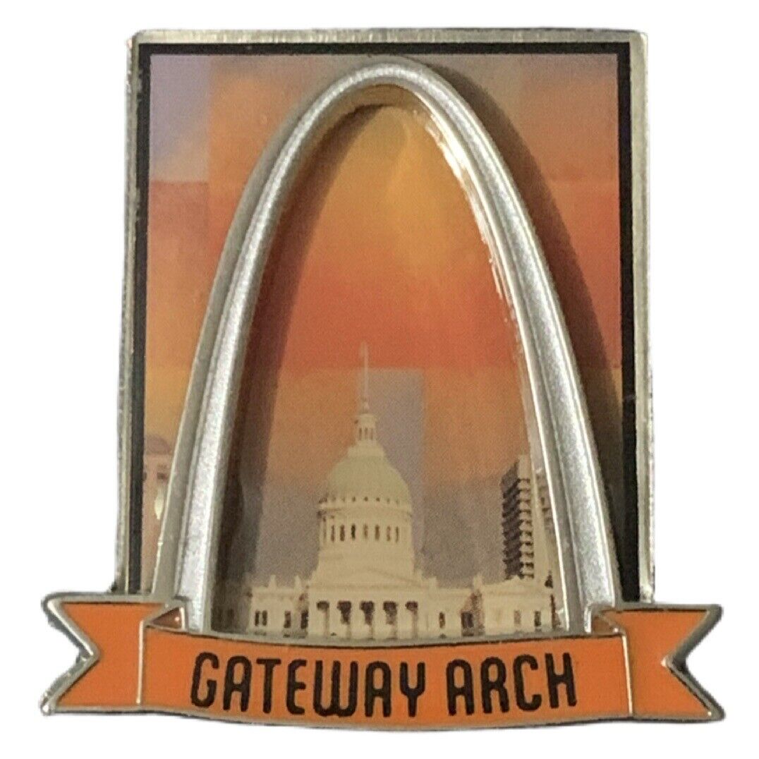 Saint Louis Gateway Arch Old Courthouse Scenic Travel Souvenir Pin