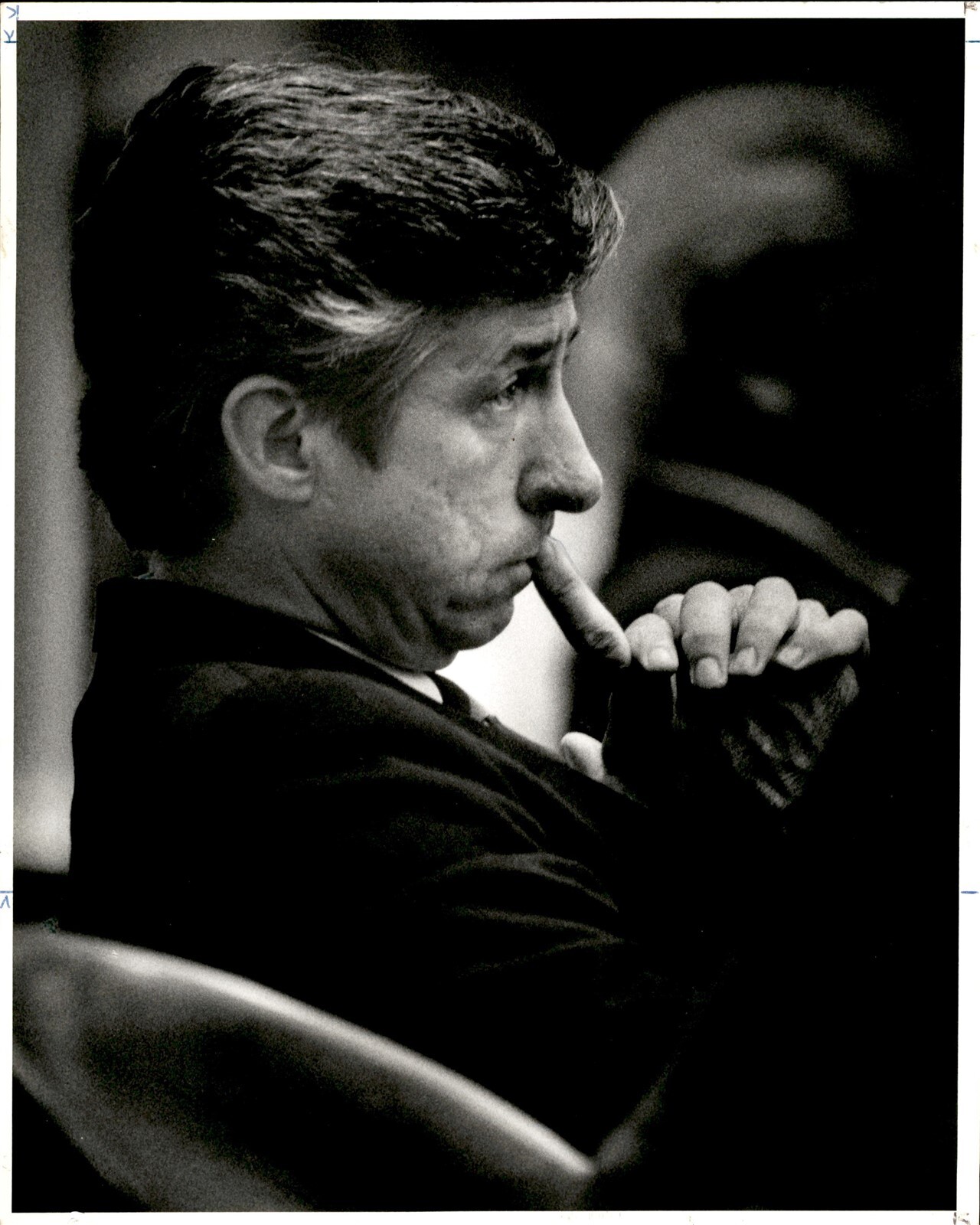 LG72 1986 Original Dick Schmidt Photo TOM HAYDEN Assemblyman Legislator Profile