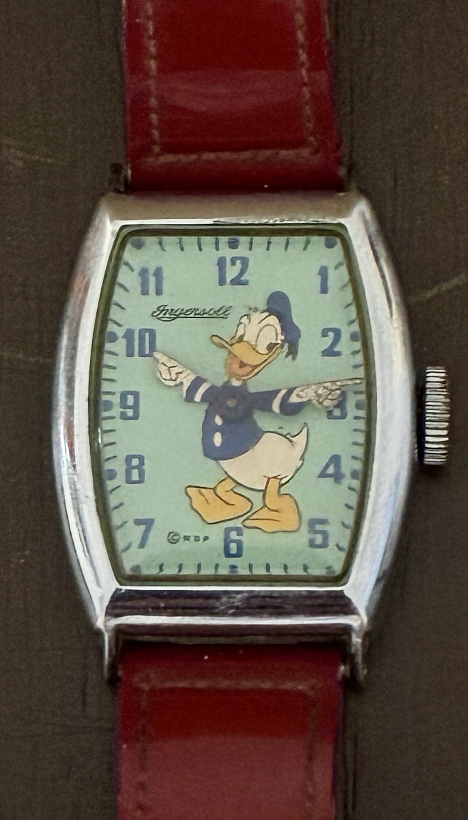 Vintage 1940s Donald Duck Ingersoll / US Time Watch Disney Mechanical Runs