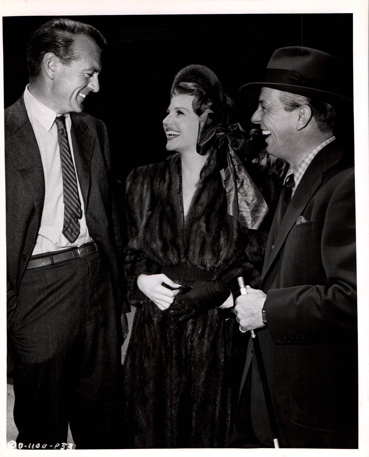 Rita Hayworth + Director Alexander Hall + Gary Cooper (1947) ❤ Photo K 384 Rita Hayworth + Director Alexander Hall + Gary Cooper (1947) ❤ Photo K 384