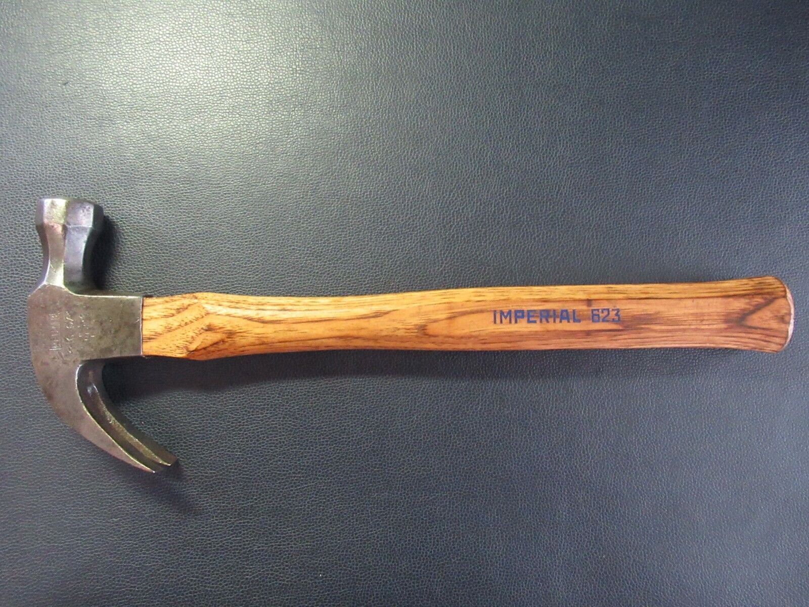 Vintage PLUMB Claw Hammer  16 ounce