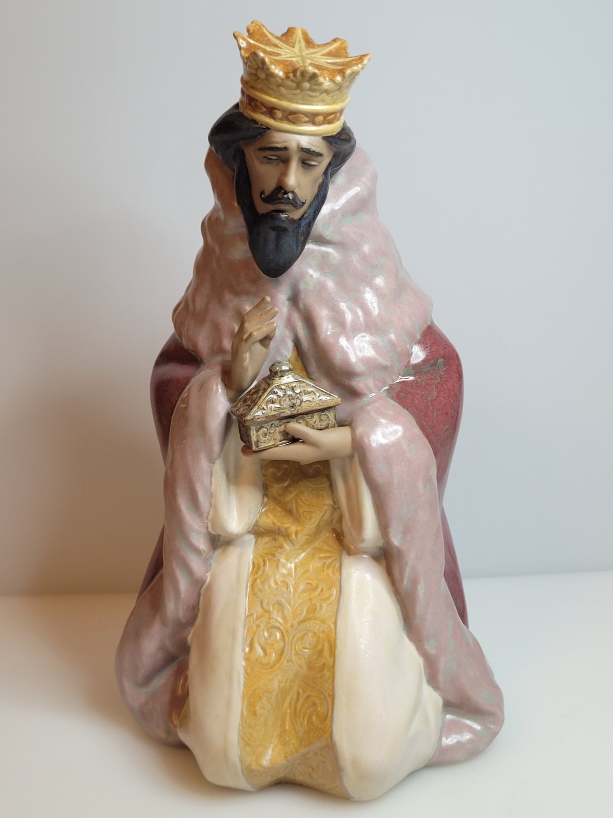 Lladro King Gaspar Nativity Figurine 12279 Gres Matte DAMAGED Crown with Box