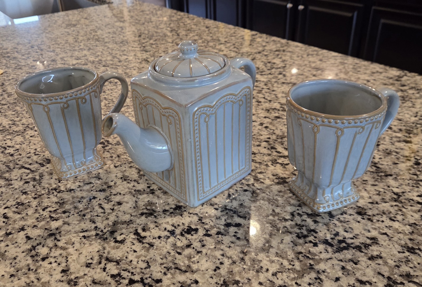 Chinese Roscher Teapot Set Chinese Roscher Teapot Set