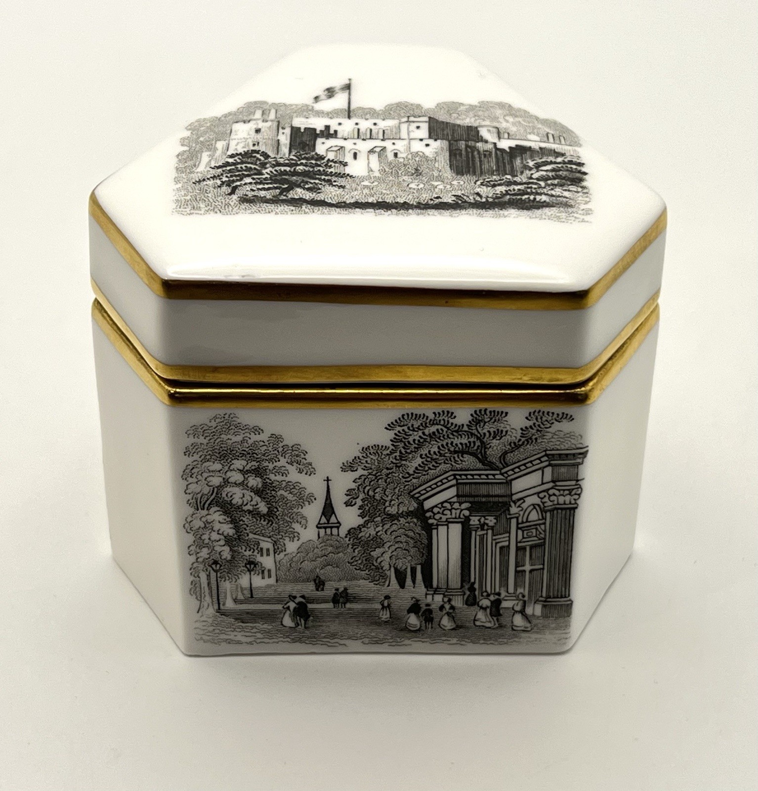 Royal Worcester Triangular Bone China Trinket Box No. 3866 Made in England