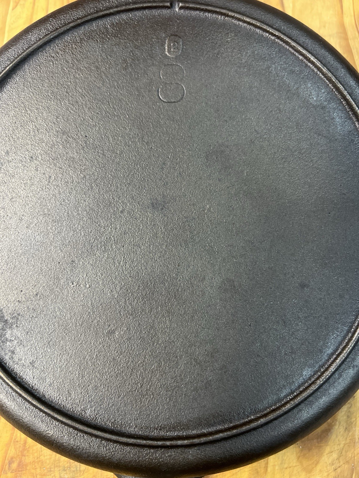 Vintage Restored Lodge 3-Notch Cast Iron Skillet #8 1940-1945 Blob Marking. Vintage Restored Lodge 3-Notch Cast Iron Skillet #8 1940-1945 Blob Marking.