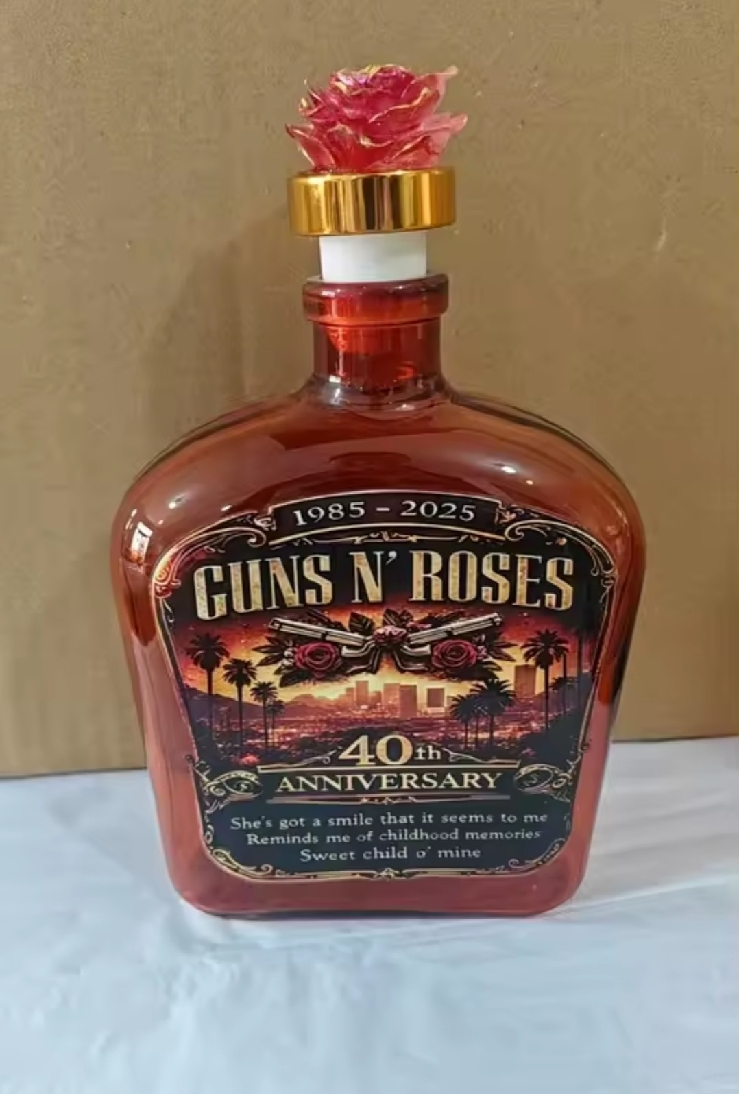 Guns N Rose's Rock N Roll Band Flask Liquor Whiskey Decanter Bottle New Rare