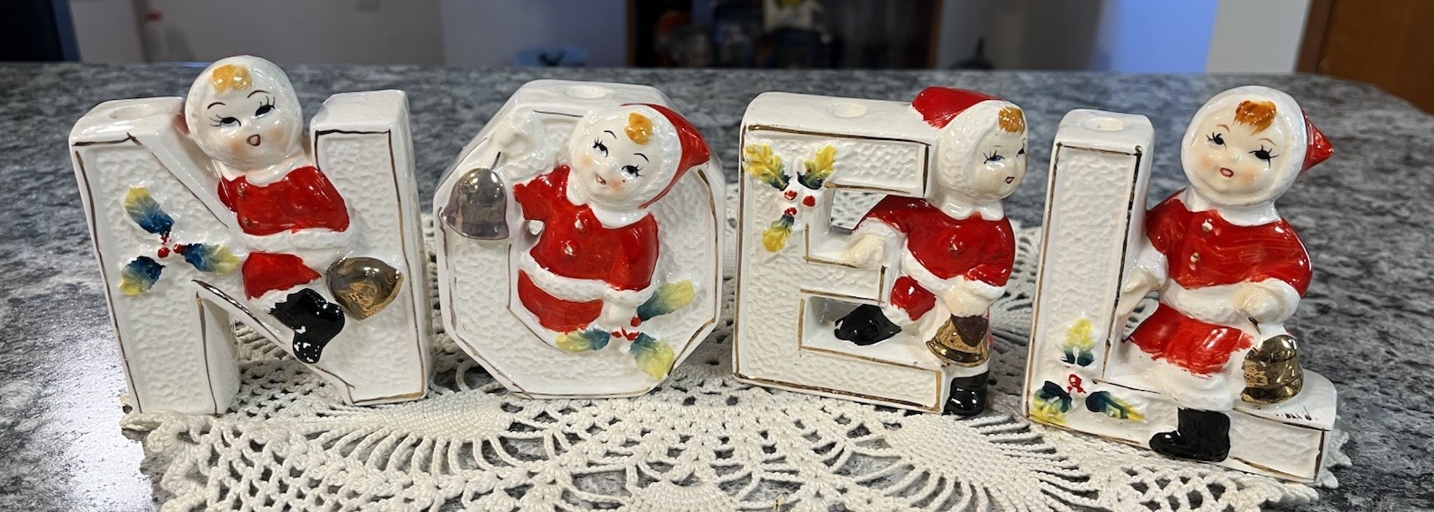 Vintage Lipper & Mann 1950’s Candle Holders NOEL Santa Children 4 Pcs