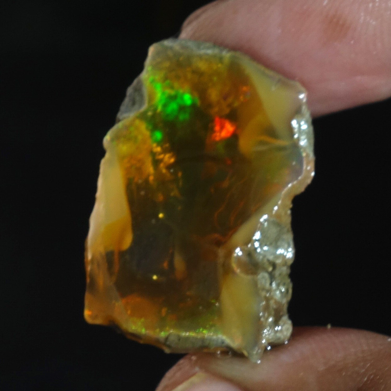 24.80 Ct 100% Natural Ethiopian Crystal Oil Opal Play Of Color Rough Specimen