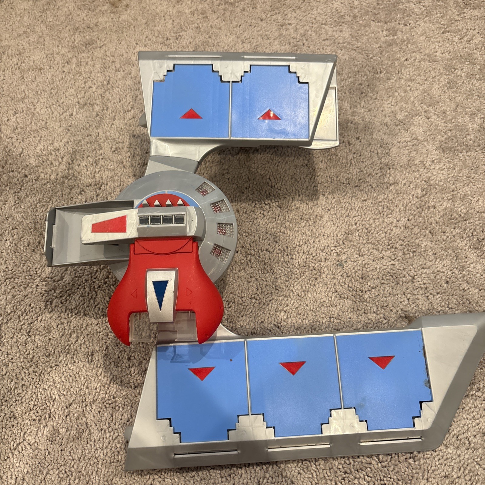 Yu-Gi-Oh Duel Disk Card Launcher Kazuki Takahashi Vintage 1996 used but works Yu-Gi-Oh Duel Disk Card Launcher Kazuki Takahashi Vintage 1996 used but works