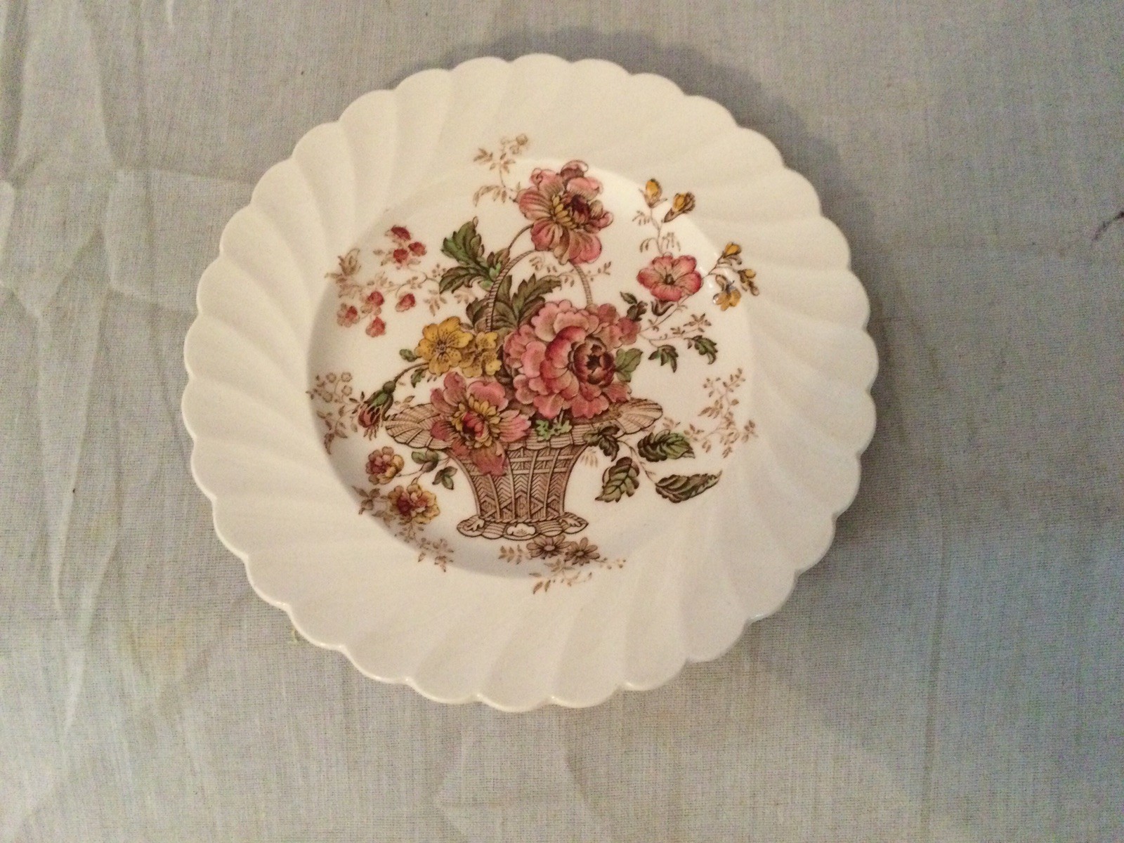 Royal Staffordshire Chelsea Rose Vintage Side Plates 6.5in Clarice Cliff