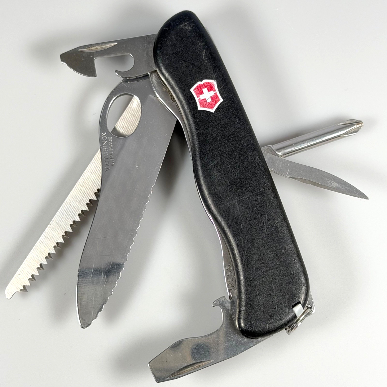 Victorinox One-Hand Trekker – Earlier Version