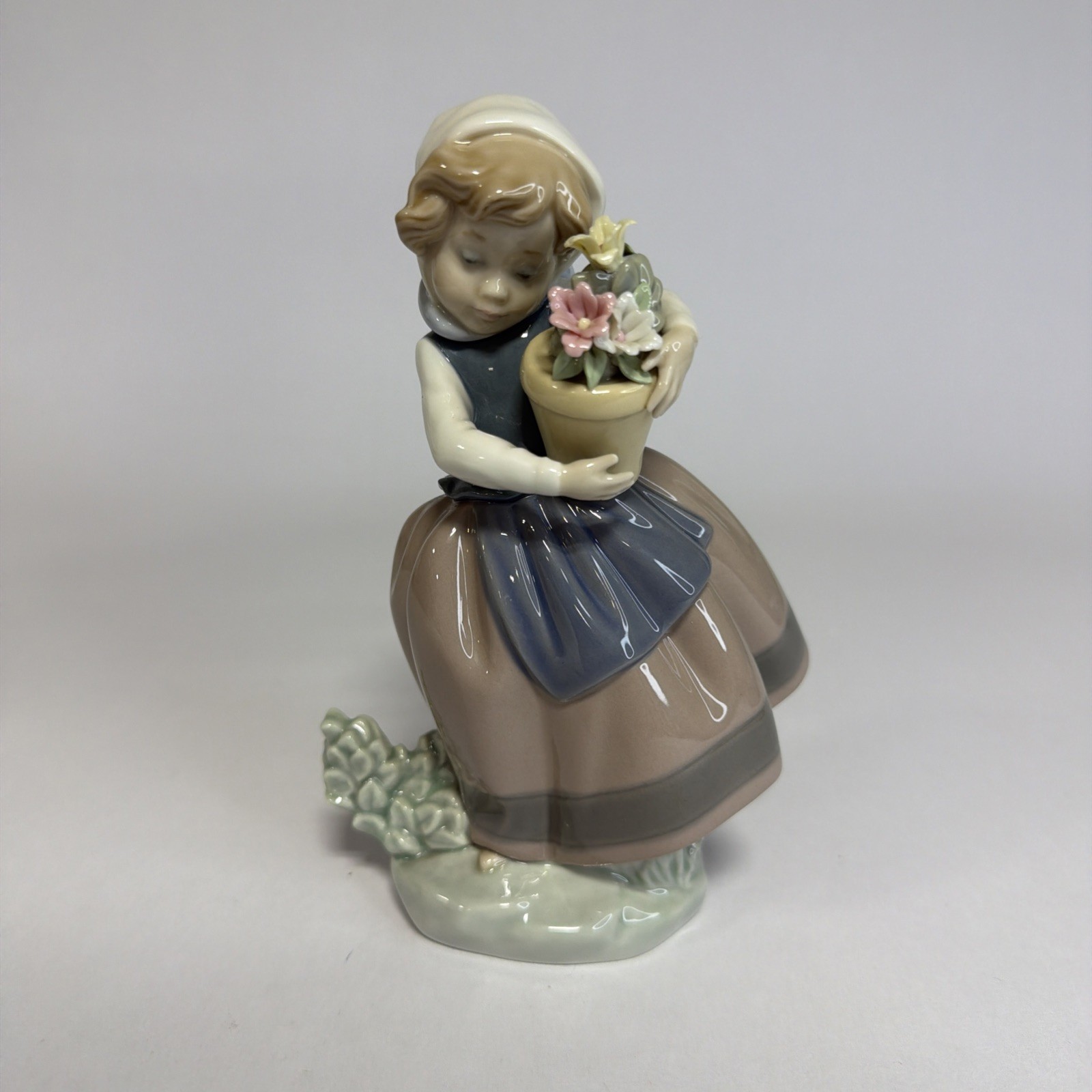 Vintage Lladro Porcelain Girl Potted Flowers Figurine Spring is Here