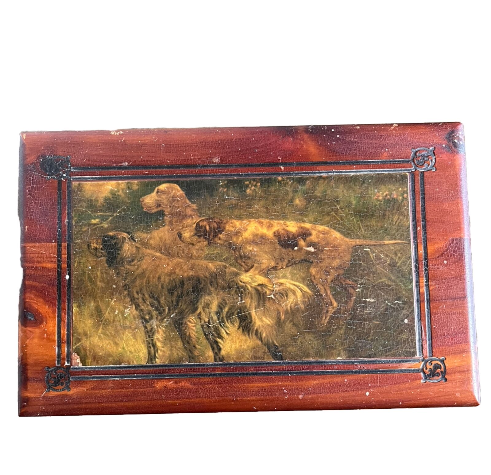 VTG Cedar Keepsake Box Hunting Dogs SPANIELS Wood Hinged 9”x6”x3.5”