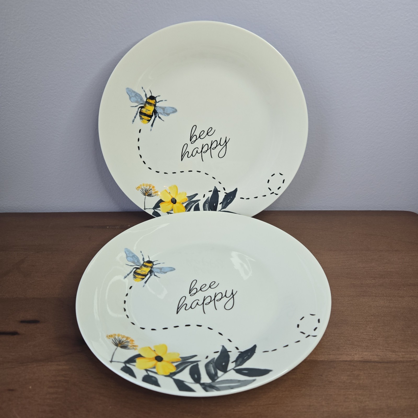 Pair Of Royal Norfolk Bee & Floral Dinnerware \ Pair Of Royal Norfolk Bee & Floral Dinnerware \