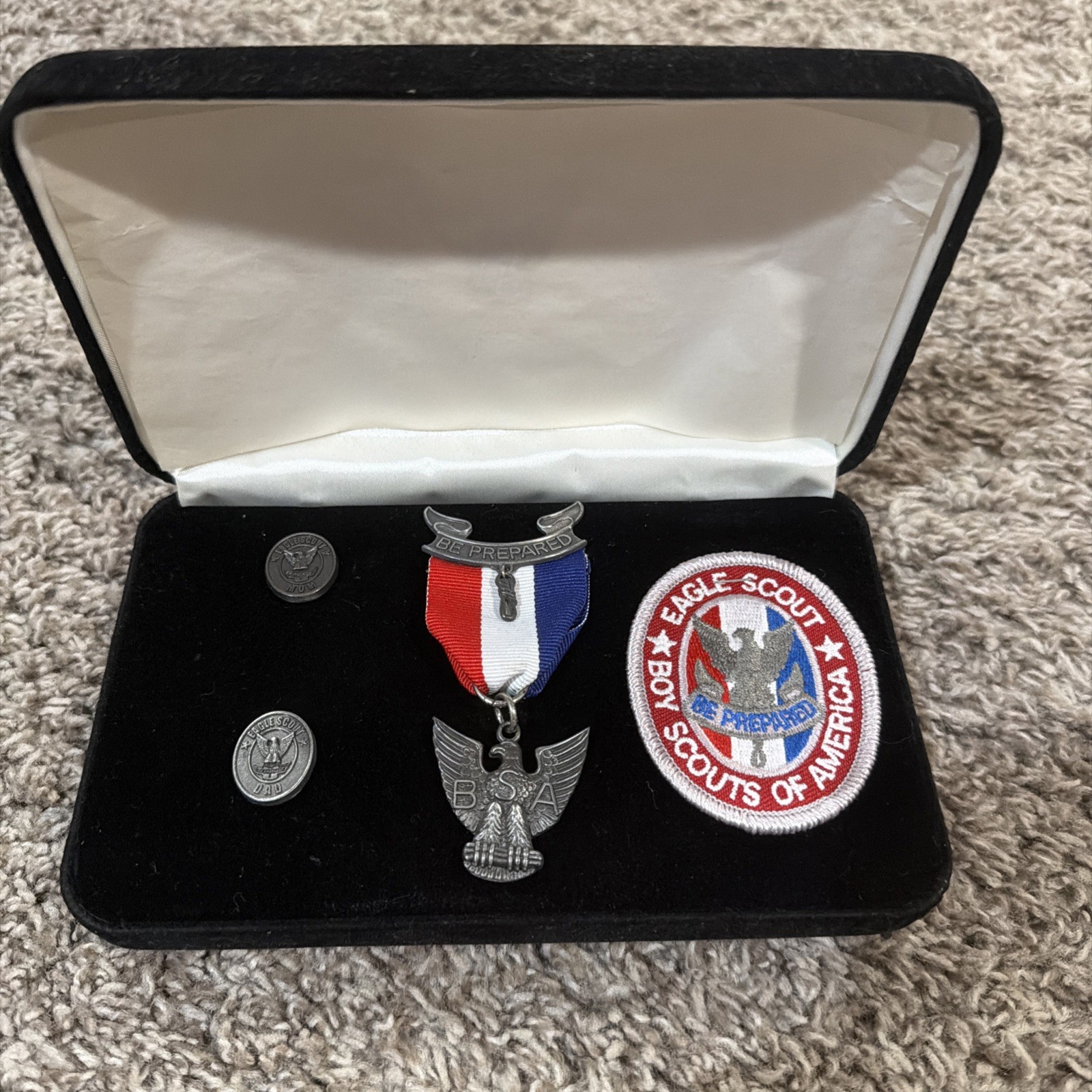 BSA Eagle Scout Boy Scouts of America Medal Pin & Patch Set with Case