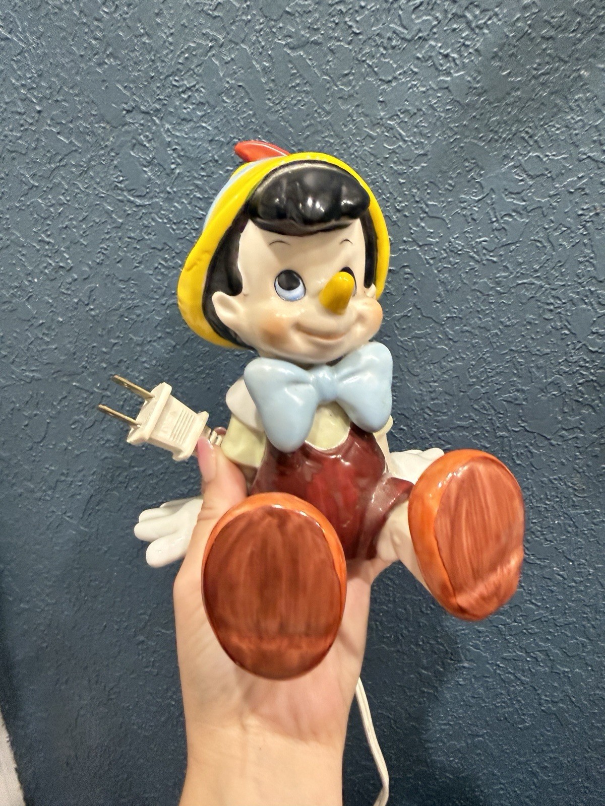 Vintage Walt Disney Schmid Ceramic Pinocchio lamp/night-light Rare