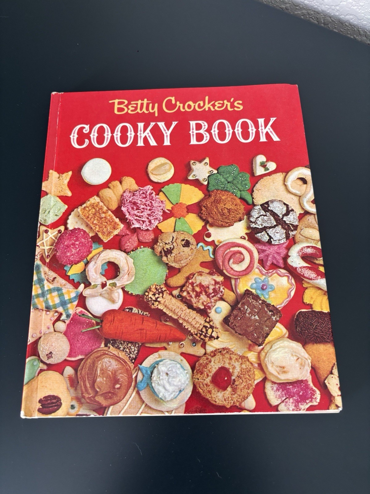 Vintage Betty Crocker Cooky Book 1963 Hardcover 7th Printing Classic Cookbook