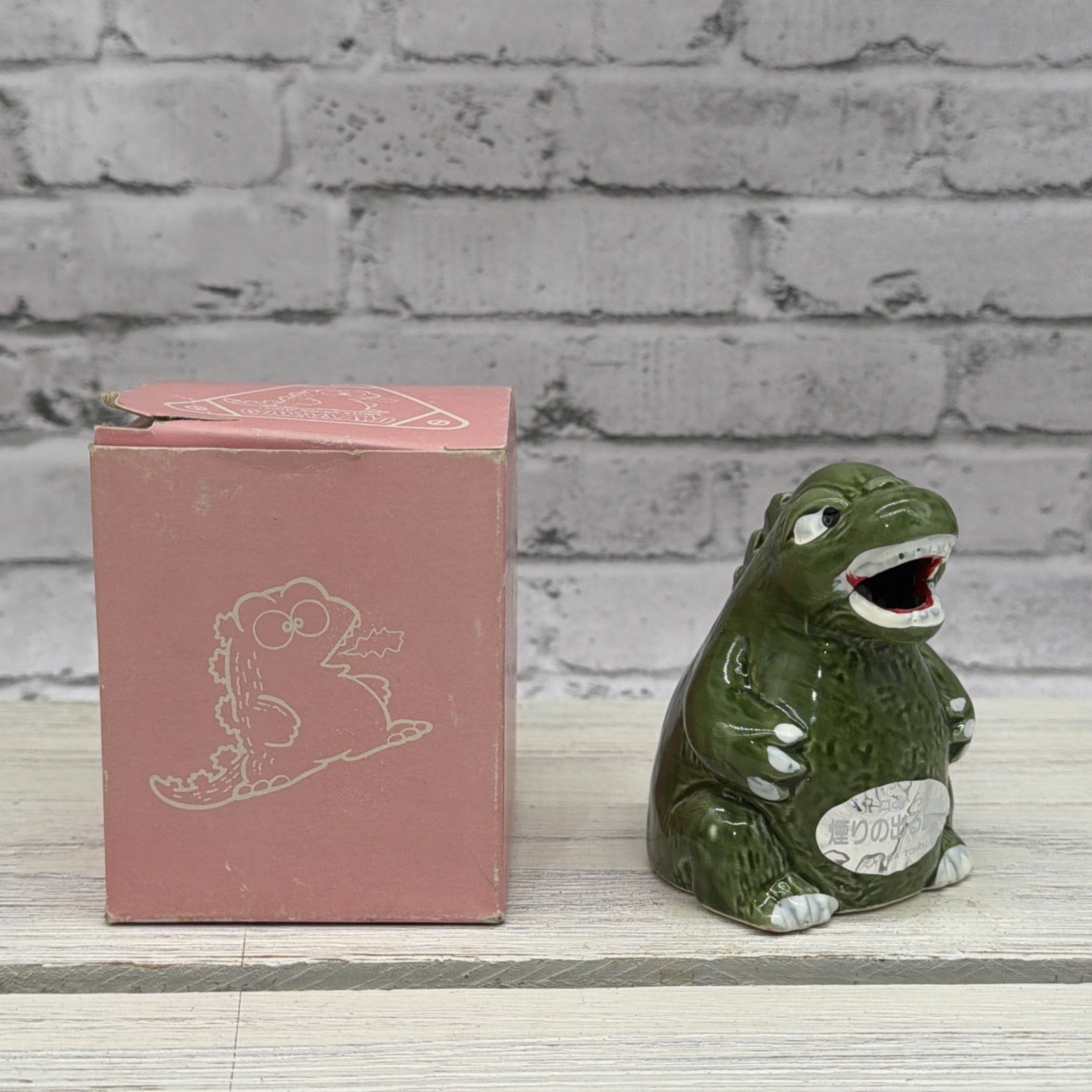 VTG 1984 Godzilla Smoking Ceramic Ashtray From Japan NEW OLD STOCK RARE VTG 1984 Godzilla Smoking Ceramic Ashtray From Japan NEW OLD STOCK RARE