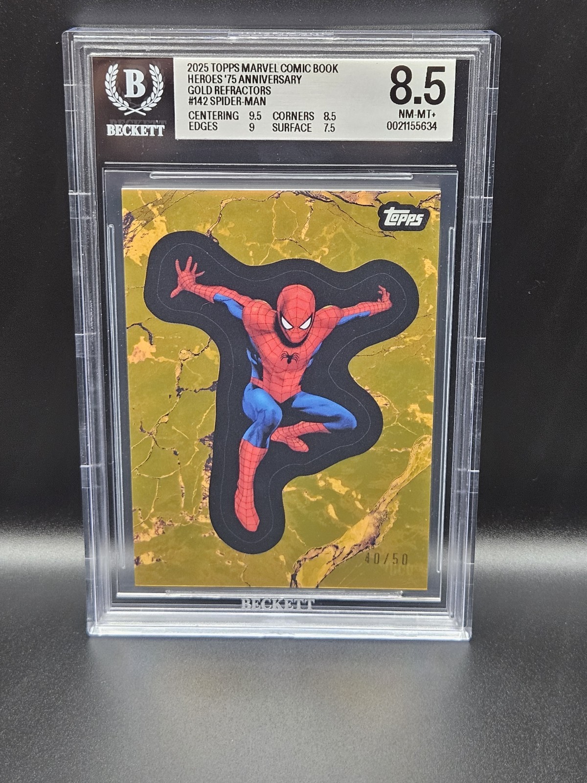2025 Topps Comic Book Heroes Spider Man Gold /50 - Beckett 8.5