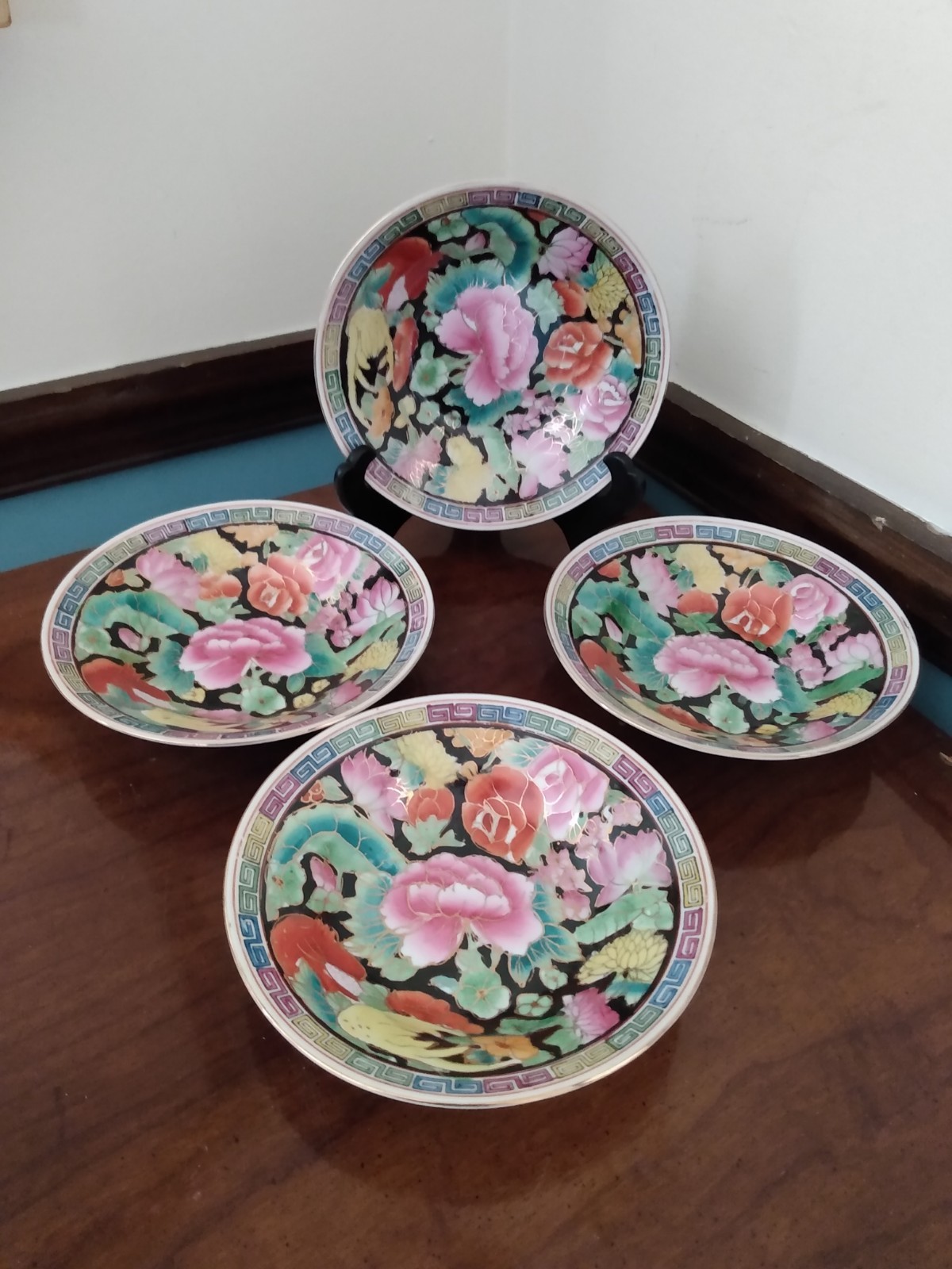 Gorgeous Set Of 4 Chinese Mille Fleur Asian Dessert Decorative 6\