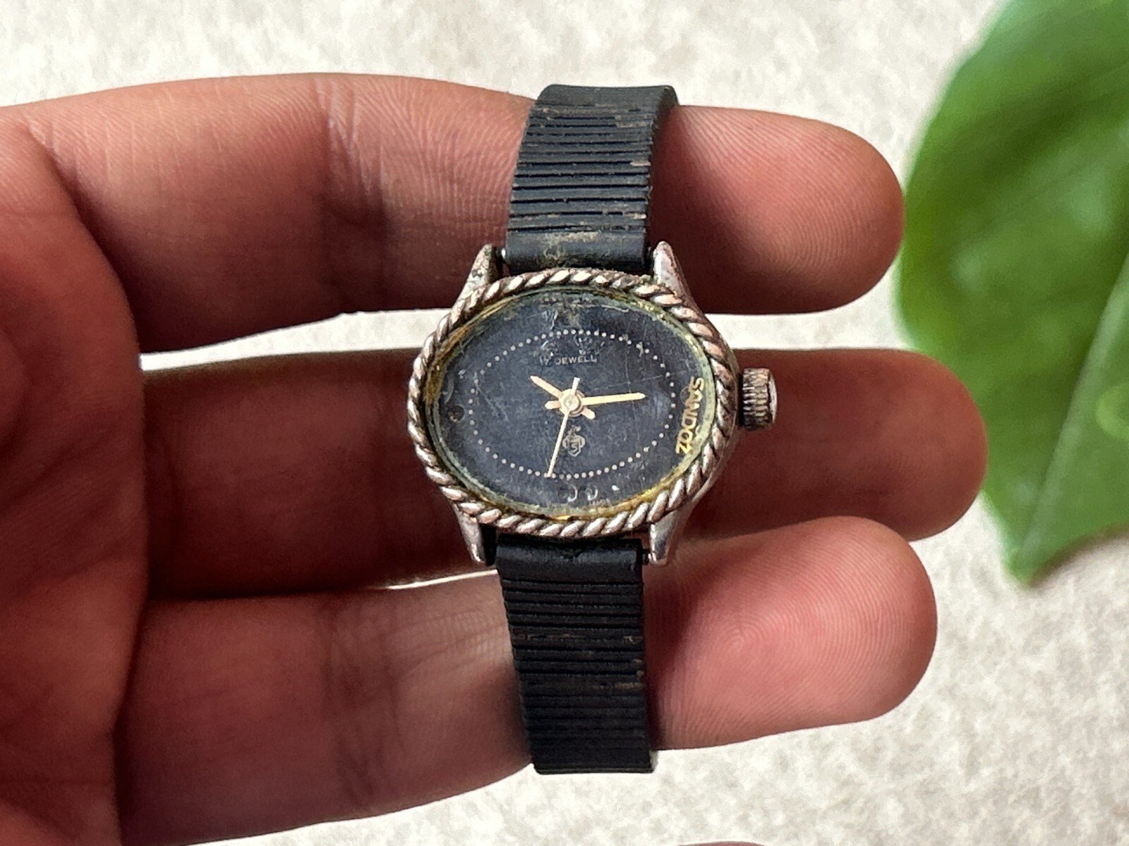 RARE VINTAGE OLD VINTAGE LADIES SANDOZ WRISTWATCH, MADE IN SWISS, COLLECTIBLE
