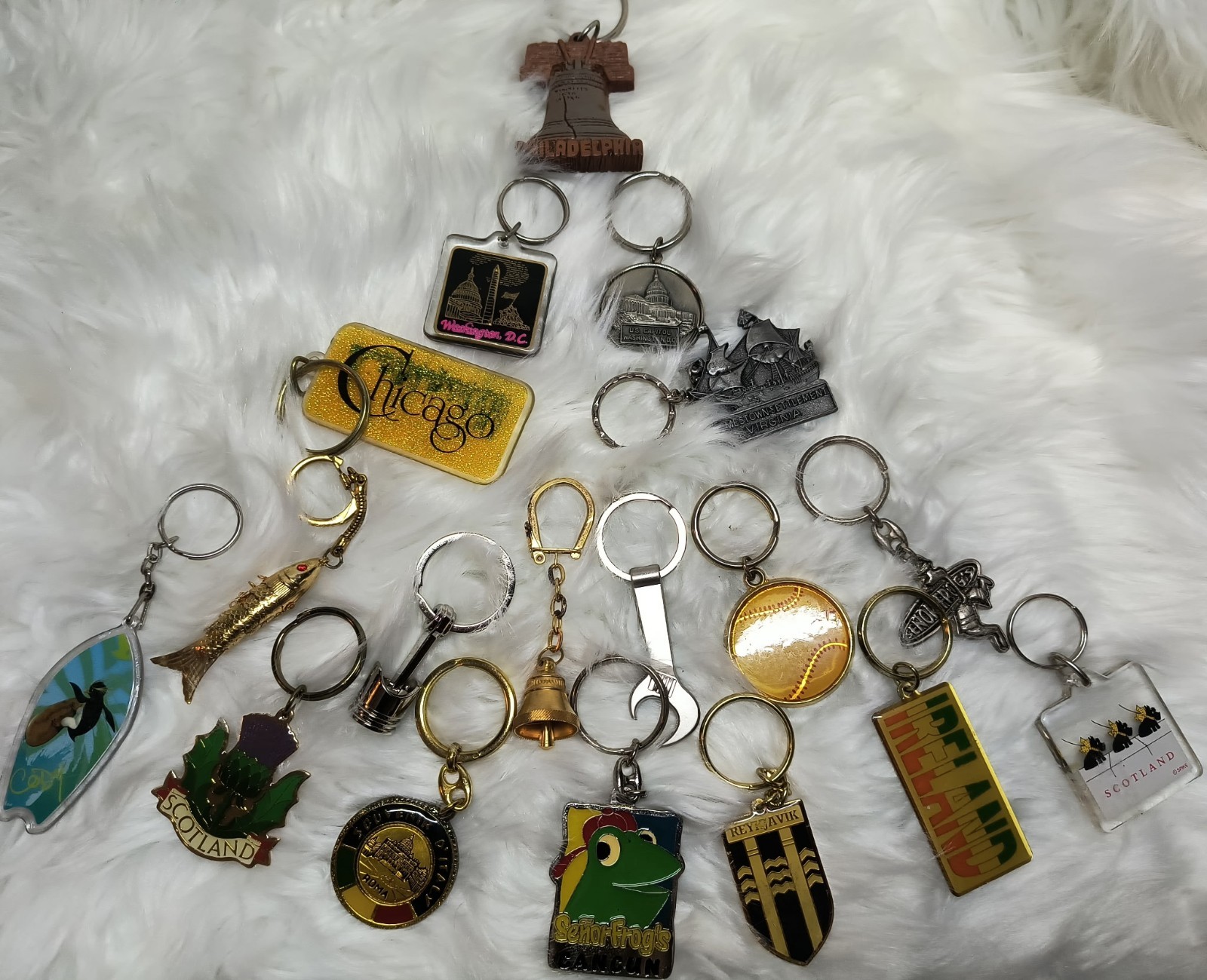 VINTAGE KEY CHAINS - COLLECTIBLES - CHICAGO - WASHINGTON, DC - SCOTLAND - IRELAN