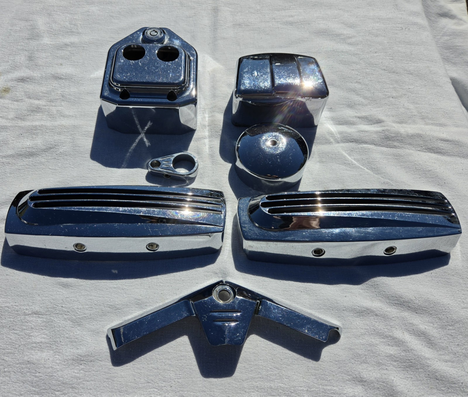HARLEY DAVIDSON RANDOM CHROME PCS - USED/DECENT