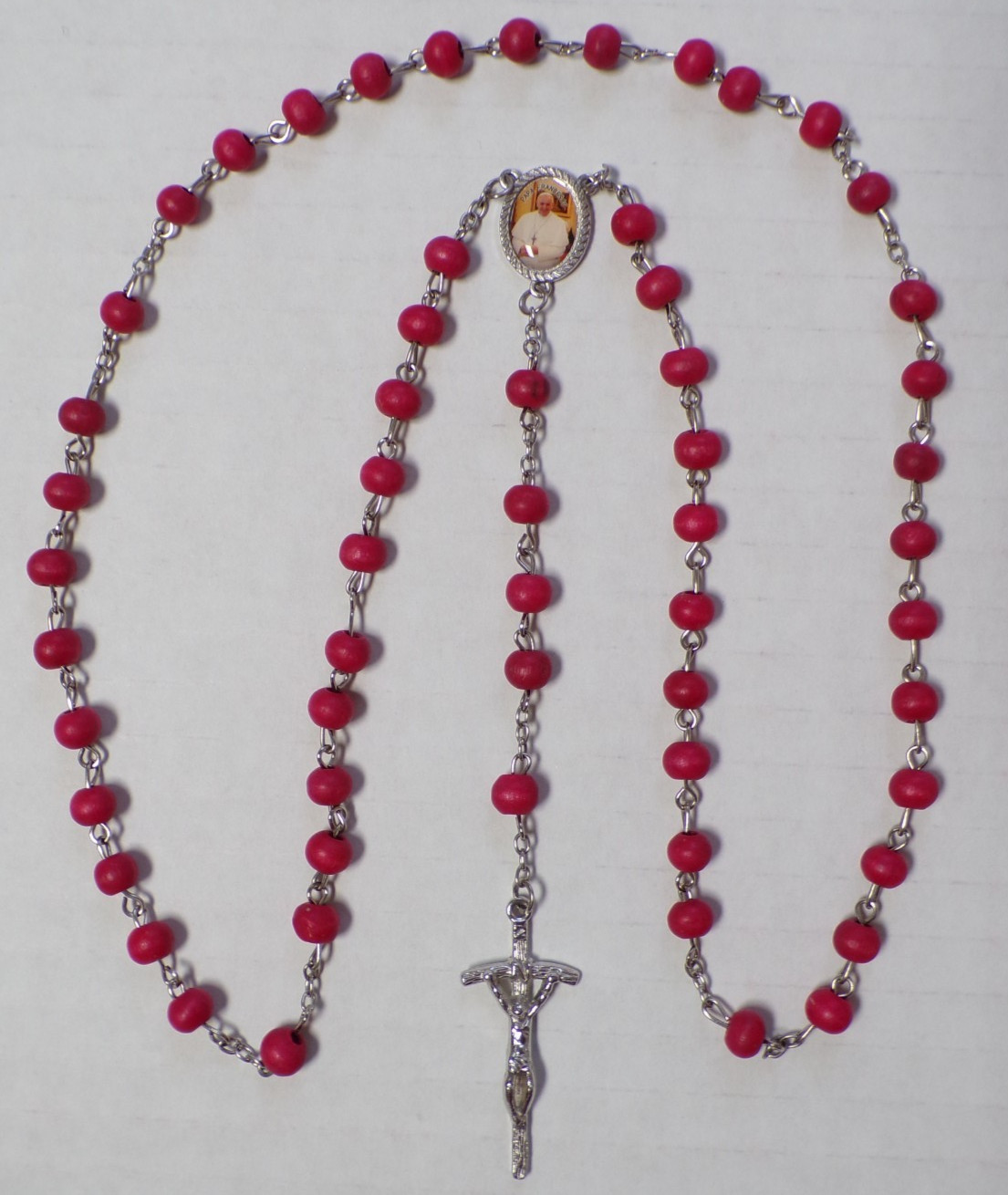 ROSARY WITH SENT OF ROSES WOOD BEADS WITH CRUIFIX OF JESUS CHRIST + POPE FRANCIS